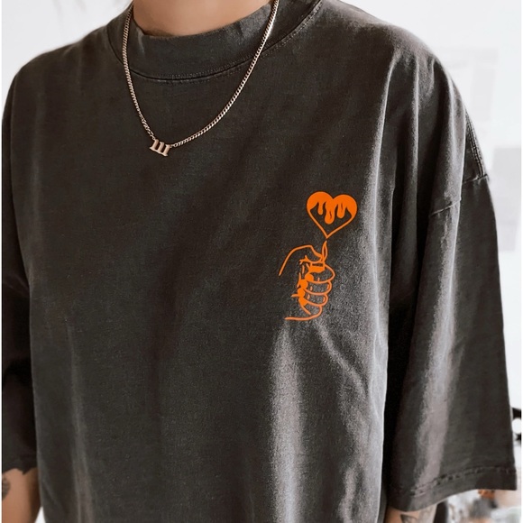 Raise Hell Girl oversized tee shirt - Picture 2 of 3